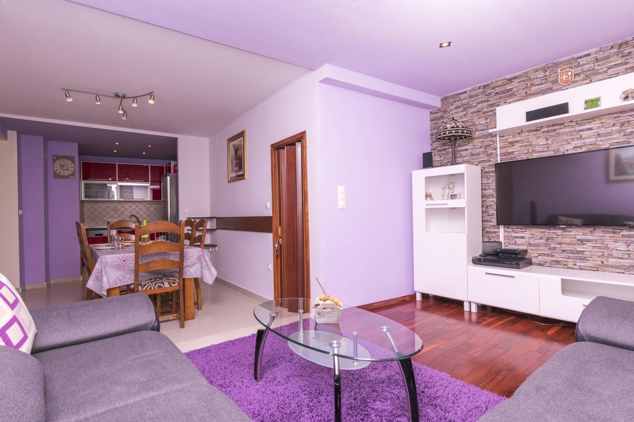 Apartments Mira Омиш Экстерьер фото